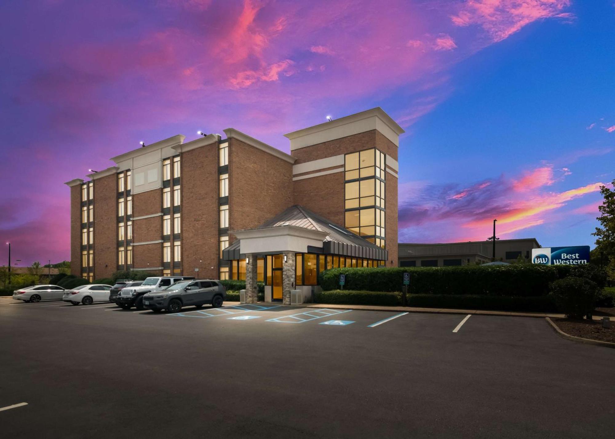 Best Western Hampton Coliseum Inn Eksteriør bilde